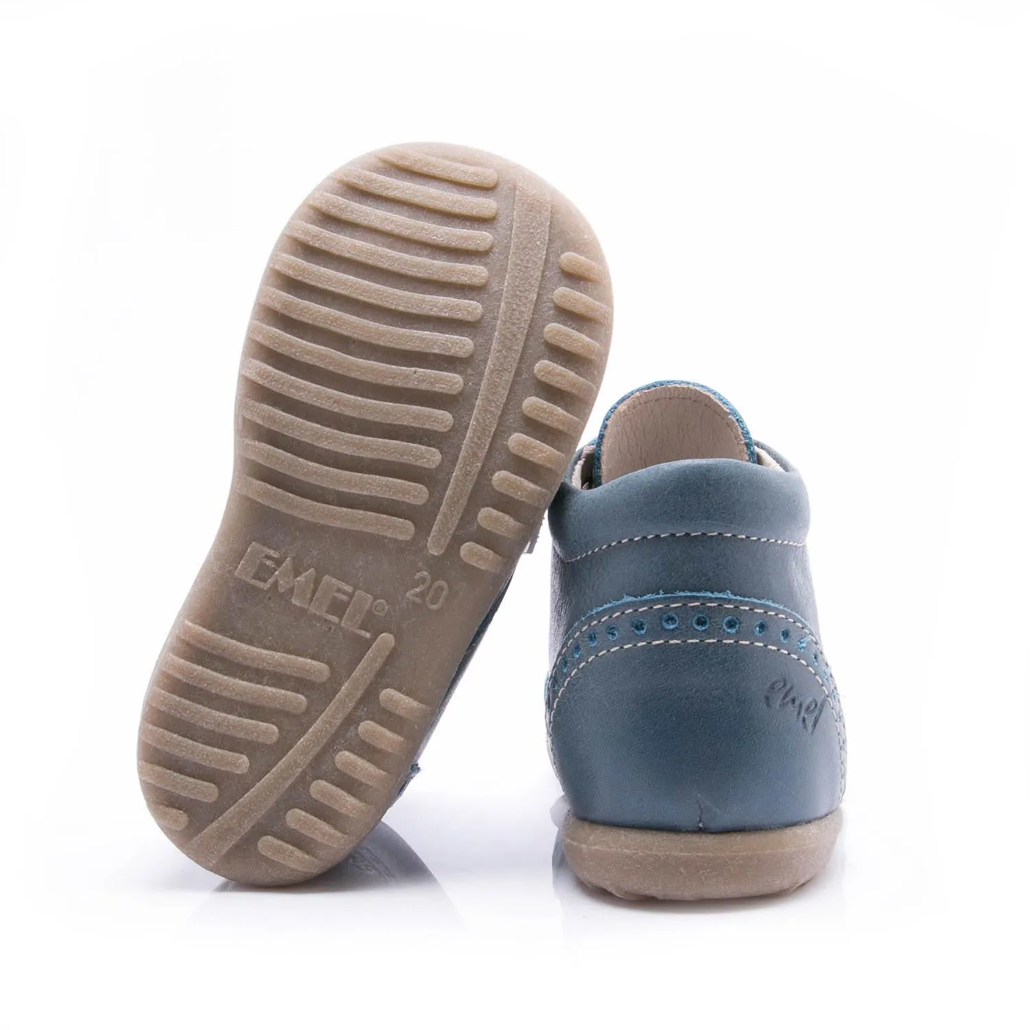 (1437B-1) Emel first shoes