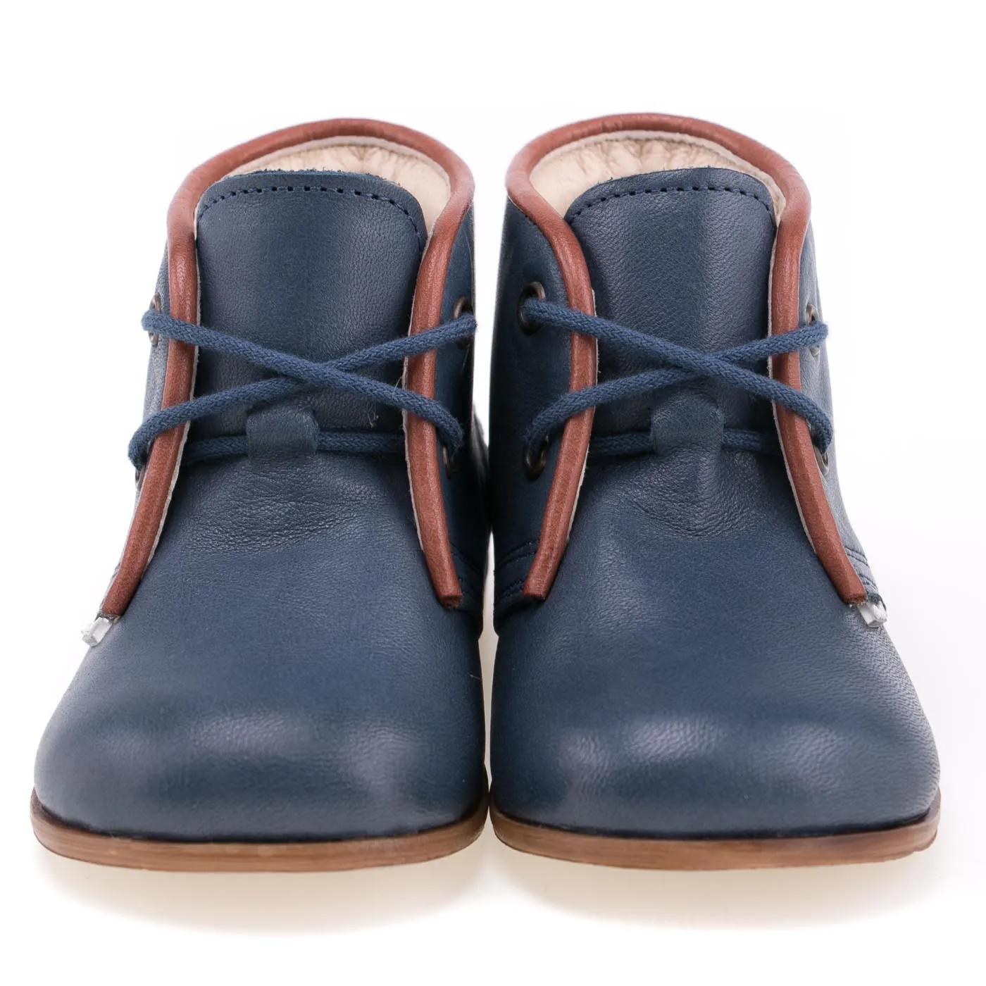 (2195-48) Emel first shoes