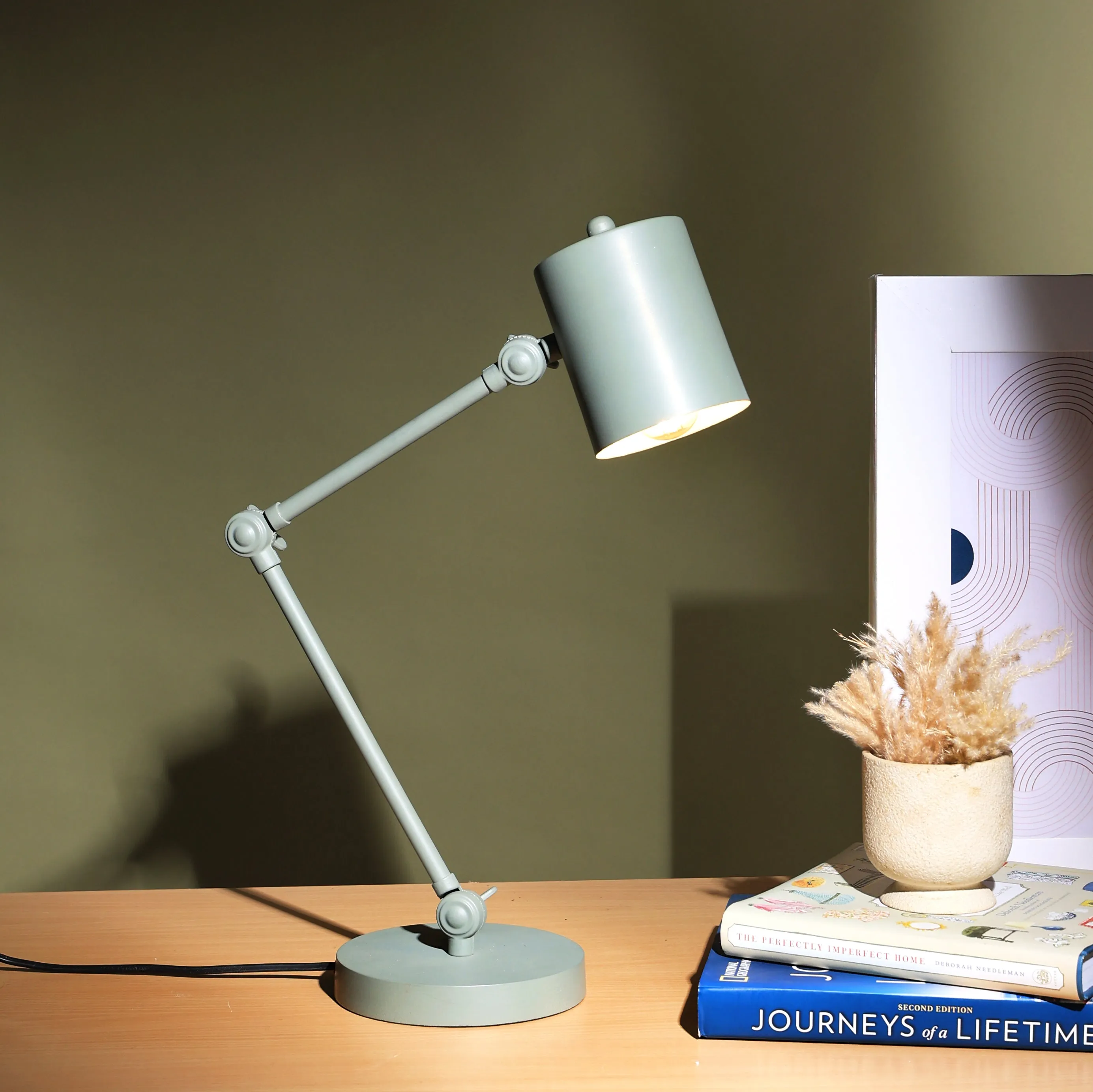 Book Boom Lamp